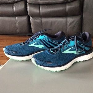 Brooks Adrenaline GTS 18